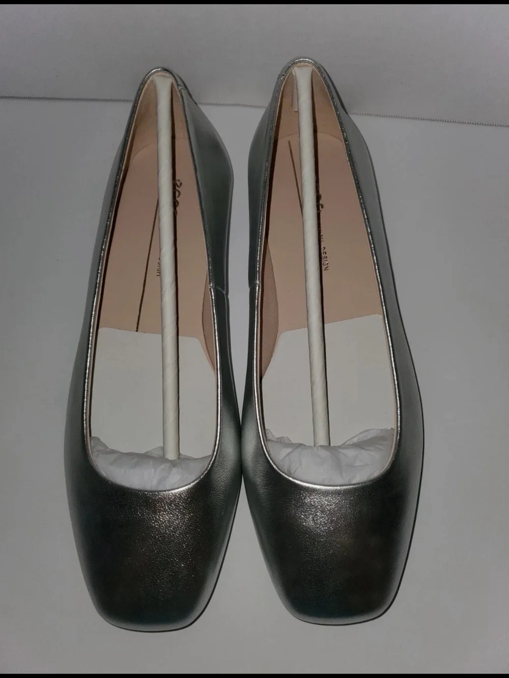 Ecco Silver Metallic Leather Ballet Flats